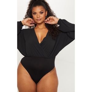 PrettyLittleThing BLACK CREPE PLUNGE BODYSUIT